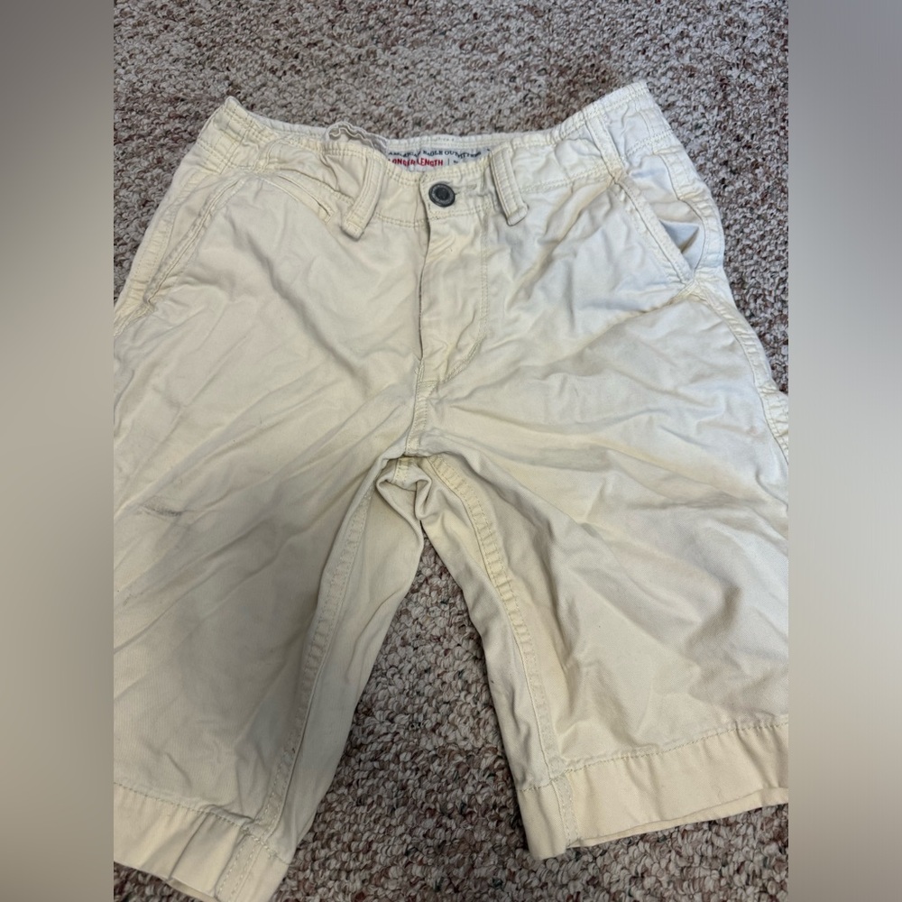 Women’s American Eagle Bermuda Khaki Shorts